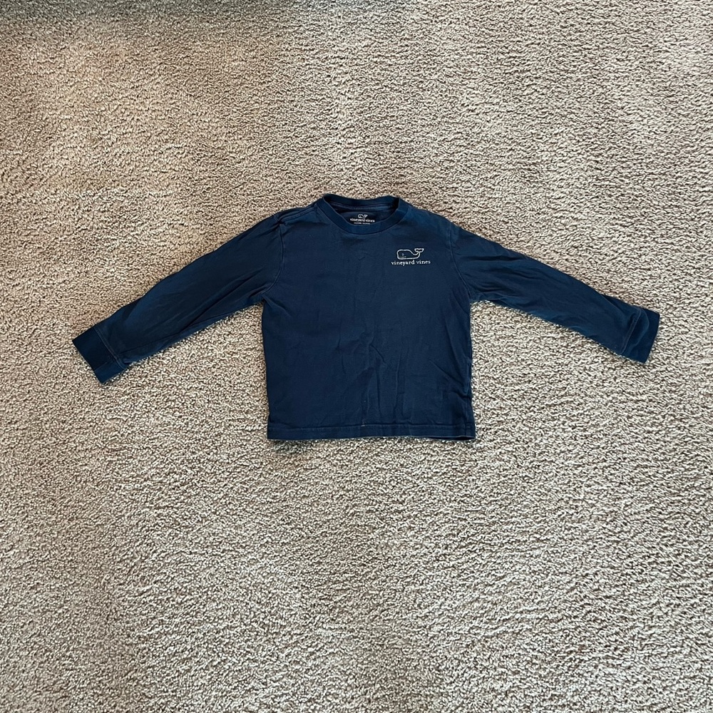 Vineyard Vines long sleeve Christmas whale tee